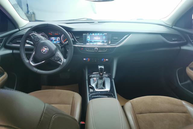 Buick Regal 2019 — фото 13