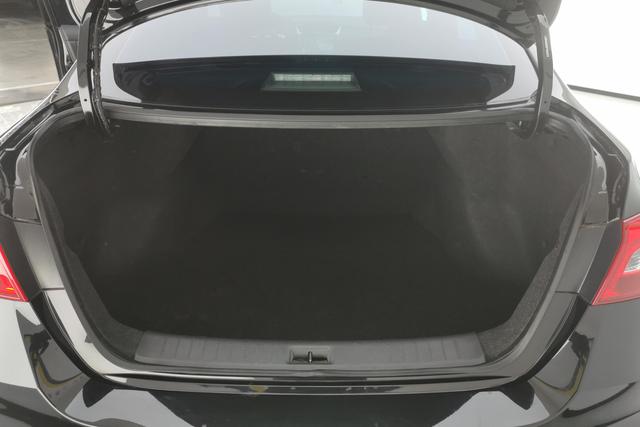 Nissan Xuan Yi id 3803983 из Китая 14