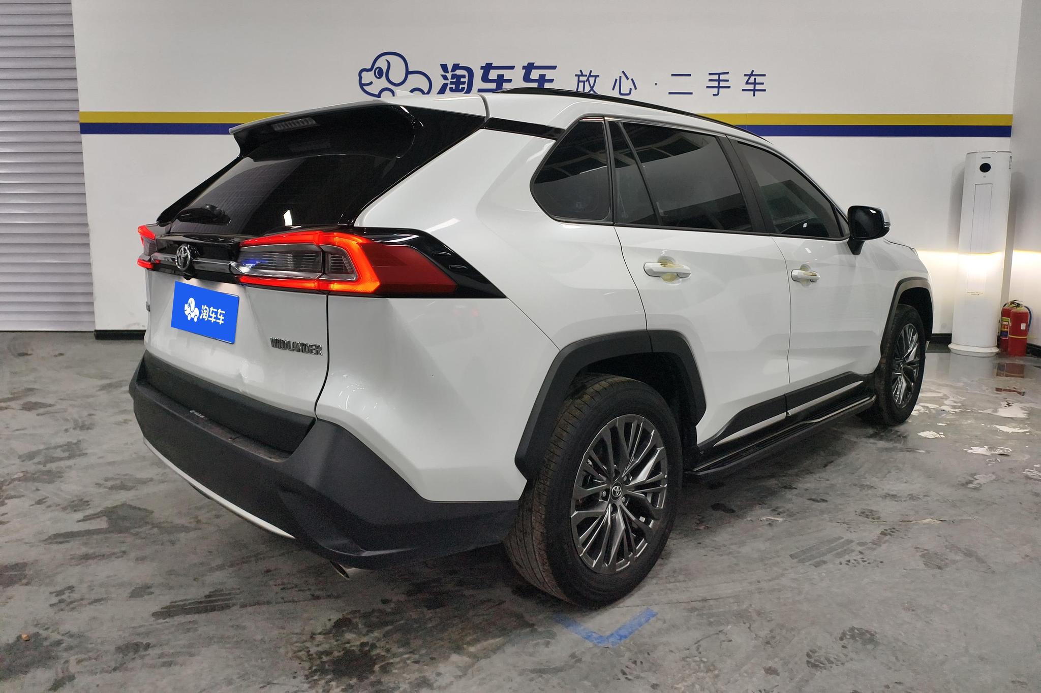 Toyota Wildlander 2023 2.0L Luxury PLUS