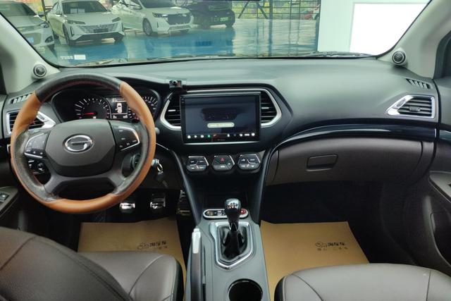 Gac Trumpchi Trumpchi GS4 2015 — фото 12