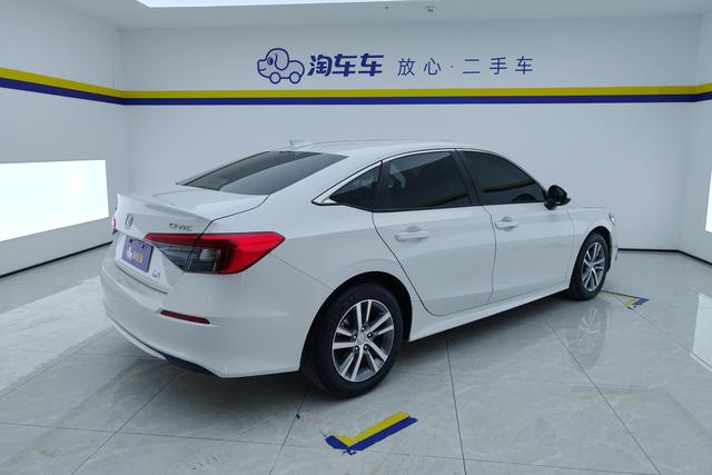 Honda Civic id 3810653 из Китая 10