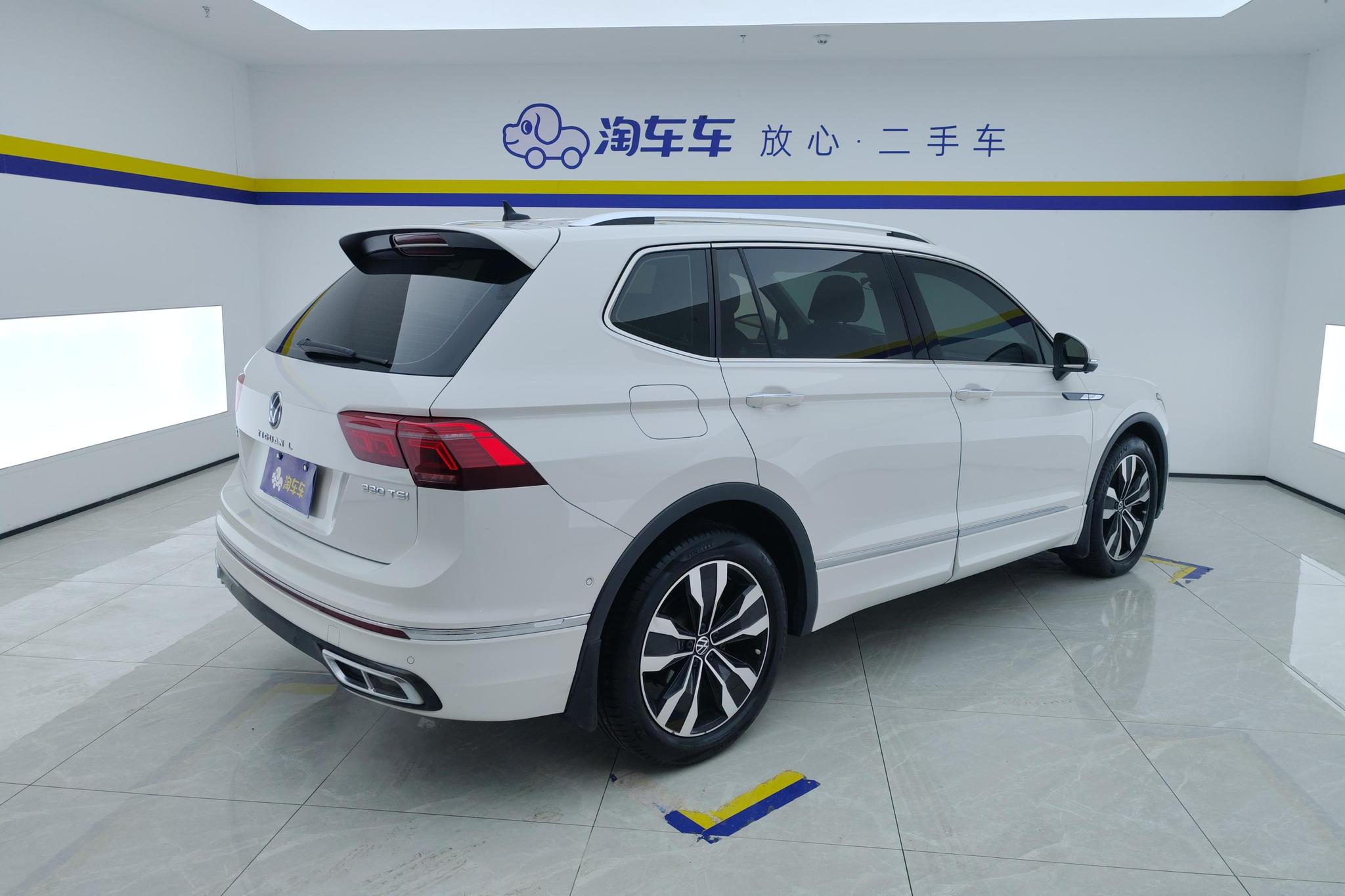 Volkswagen Tiguan L L 2022 330TSI AT R-Line