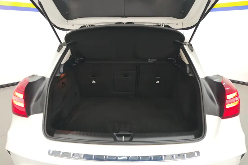 Mercedes-Benz GLA — фото 12