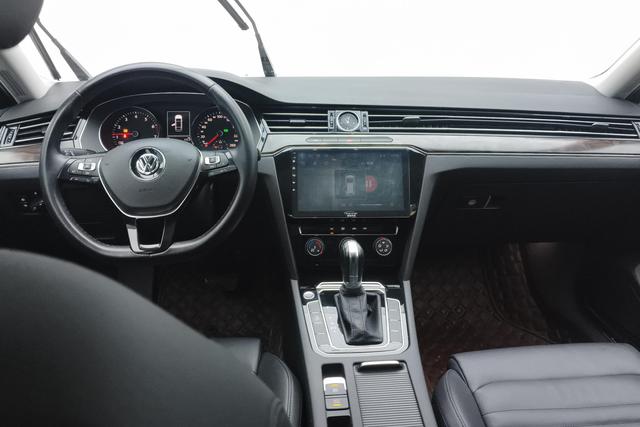Volkswagen Magotan 2019 330 TSI DSG Leading VI — фото 14