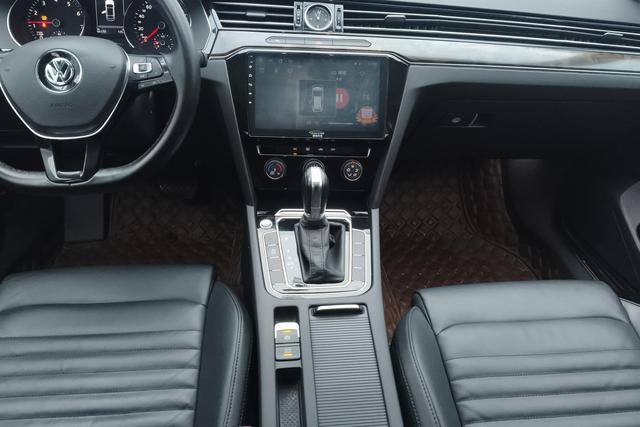 Volkswagen Magotan 2019 330 TSI DSG Leading VI — фото 12
