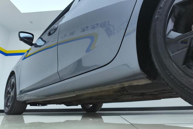 Roewe ei6 MAX Plug-in Hybrid 2020 — фото 6