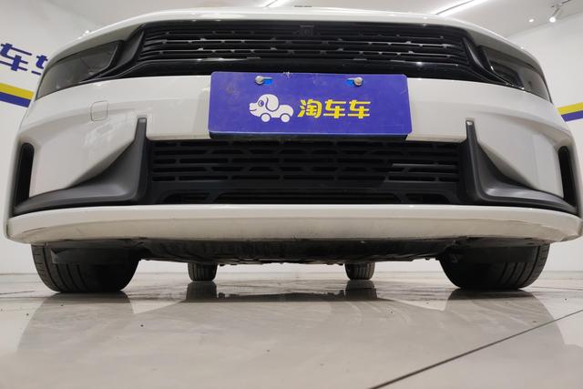 Lynk 03 2023 Белый из Китая, фото 5