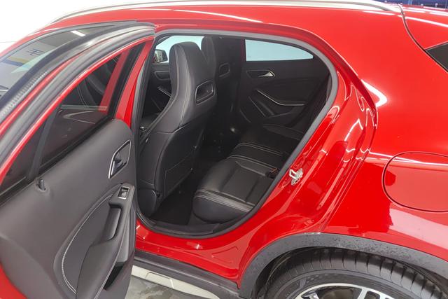 Mercedes Benz GLA 2016 — фото 15
