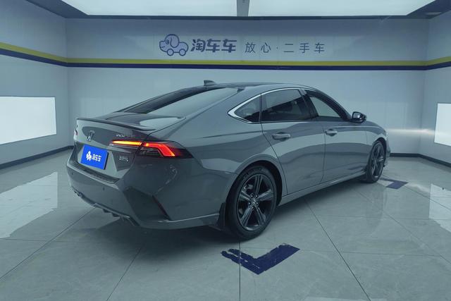 Honda "英 士 派" 可 以 翻 译 为 "Yingshi Pai" 2023 — фото 3