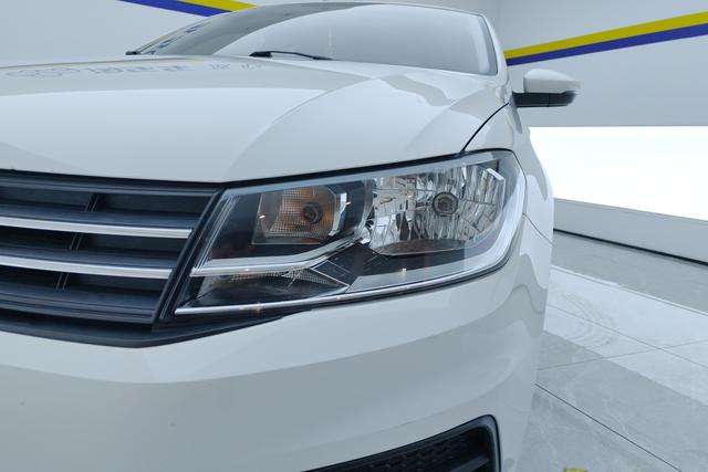 Volkswagen Santana id 3768853 из Китая 8