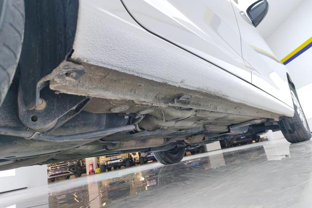 Volkswagen Santana id 3768853 из Китая 12