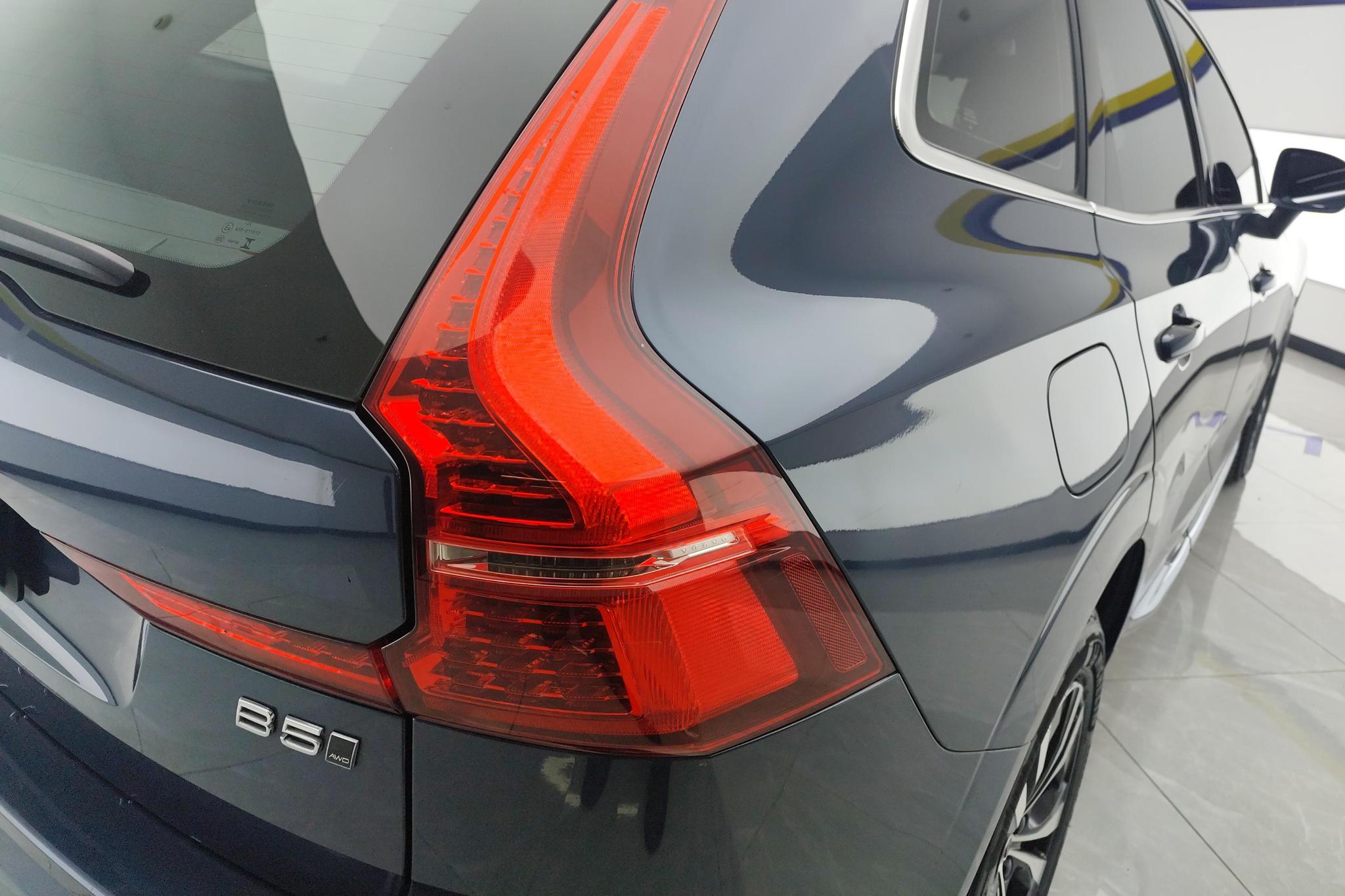 Volvo XC60 2024 B5 Luxury
