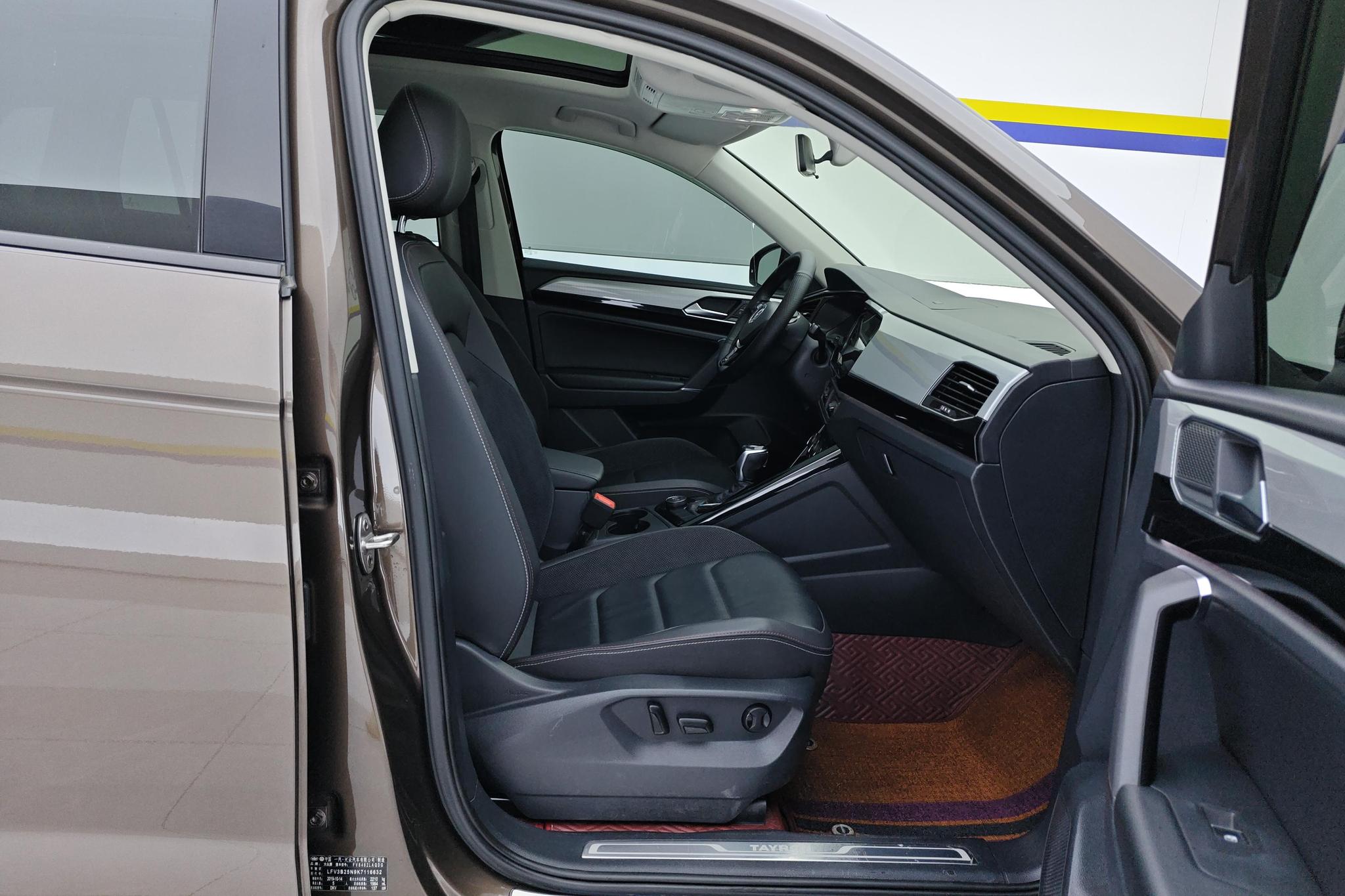 Volkswagen Tayron 2019 330TSI Luxury VI