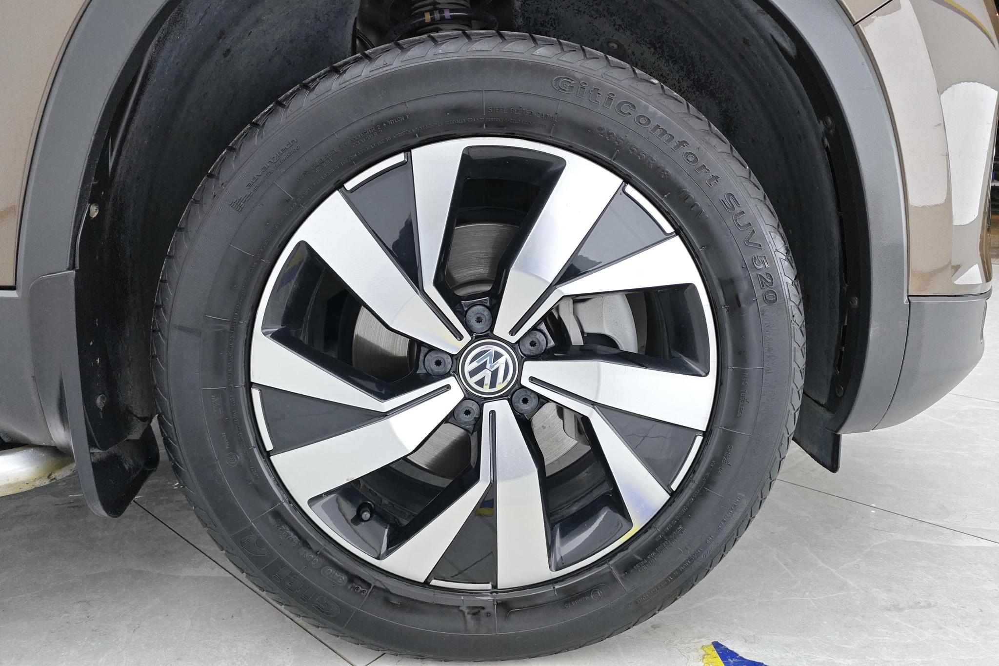 Volkswagen Tayron 2019 330TSI Luxury VI