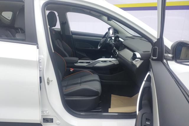 Geely Automobile Binyue id 3769011 из Китая 29