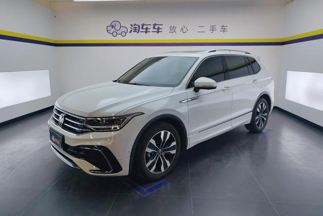Volkswagen Tiguan L 2023 — фото 1