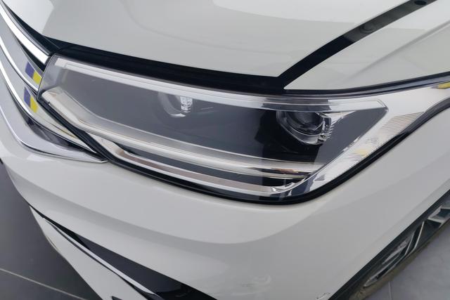 Volkswagen Tiguan L 2023 — фото 4