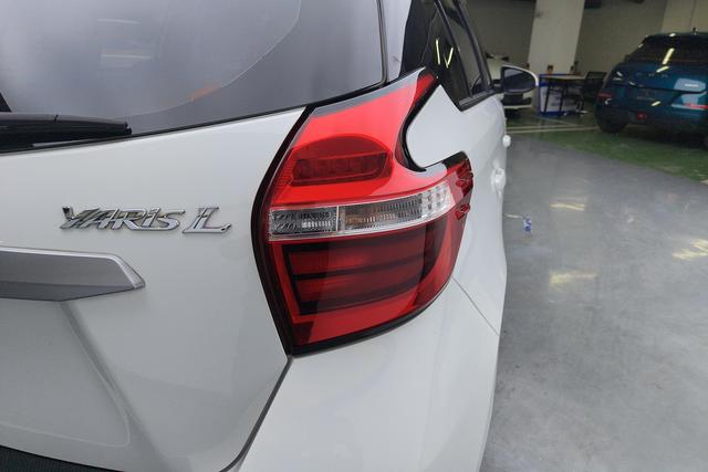 Toyota YARIS L 2021 1.5 L CVT — фото 5