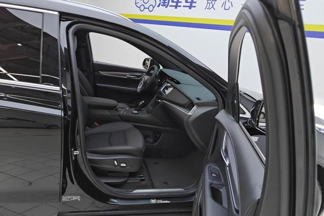 Cadillac XT5 2020 — фото 17