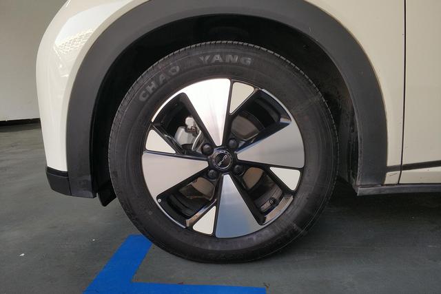 BYD dolphin 2024 Желтый из Китая, фото 3