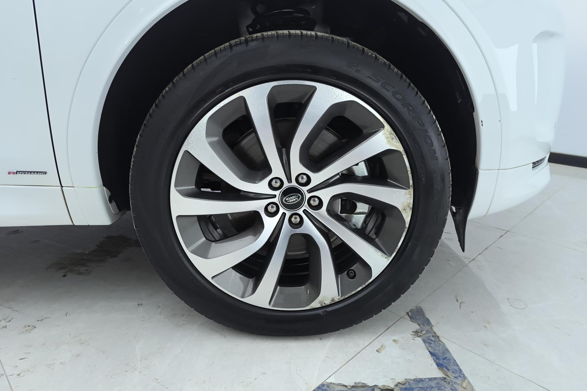 Land Rover Discovery Sport Sport 2020 249PS R-Dynamic S 5 мест
