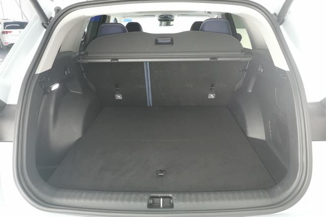 Geely Automobile Xingyue L 2022 Белый из Китая, фото 3