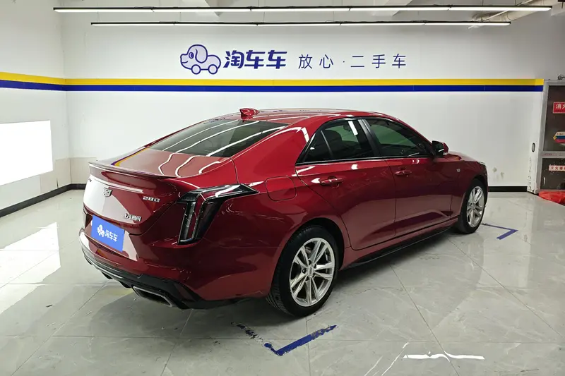 Cadillac CT4 — фото 3