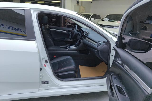 Honda Civic id 3804576 из Китая 15