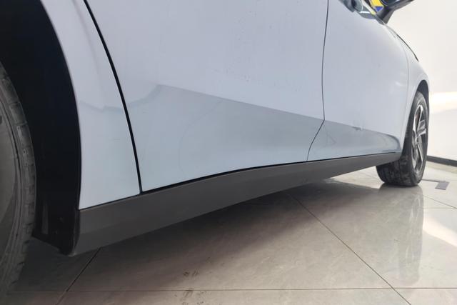 Geely Galaxy Galaxy L6 id 3783582 из Китая 9