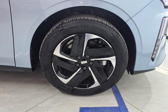 Geely Galaxy Galaxy L6 id 3783582 из Китая 12