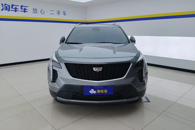 Cadillac XT4 2022 28 T 2 WDLuxury — фото 2