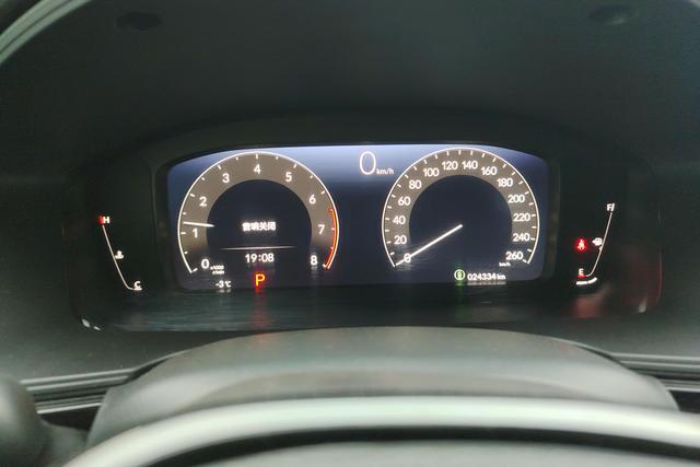 Honda Civic 2022 240 TURBO CVT — фото 14