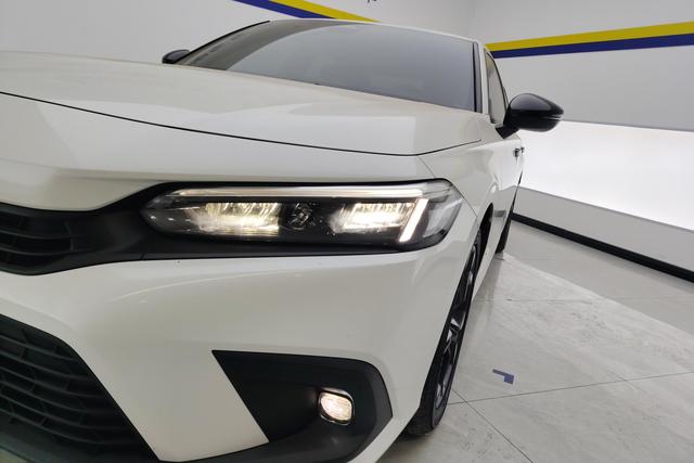 Honda Civic id 3804732 из Китая 9