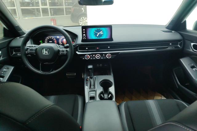 Honda Civic id 3804732 из Китая 12