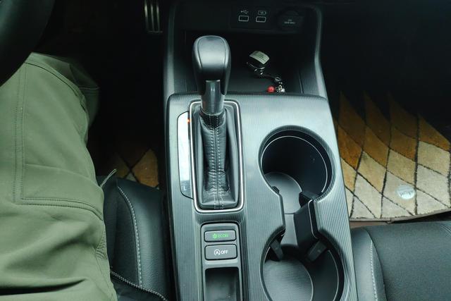 Honda Civic id 3804732 из Китая 15