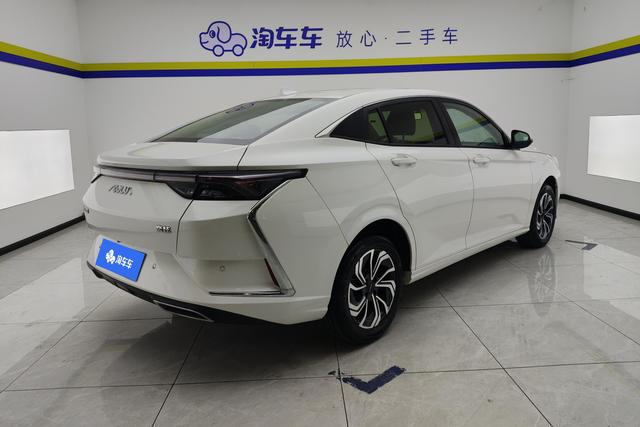 Dongfeng Yixuan 2021 230 T AT — фото 3