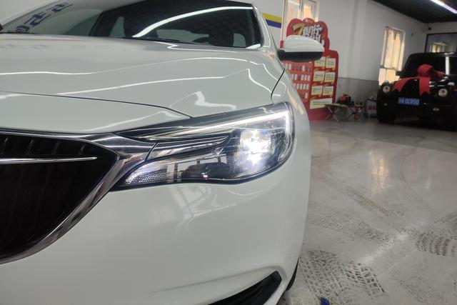 Buick Yinglang 2021 Белый из Китая