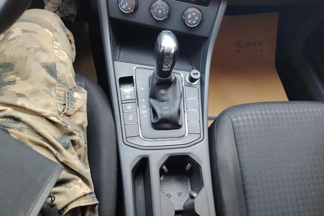 Volkswagen Bora id 3804892 из Китая 7