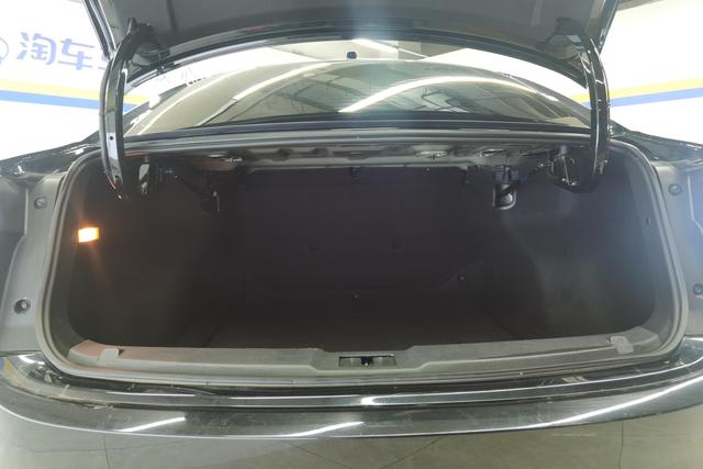 Red flag E-QM5 2023 Черный из Китая, фото 5