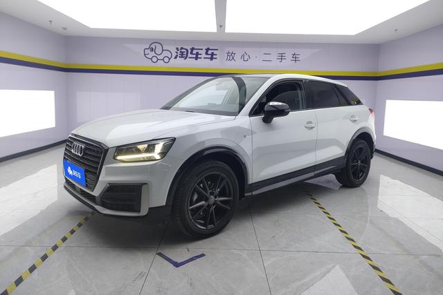 Audi Q2L 2018 — фото 1