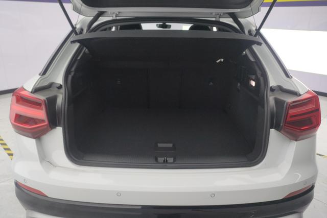 Audi Q2L id 3768946 из Китая 28