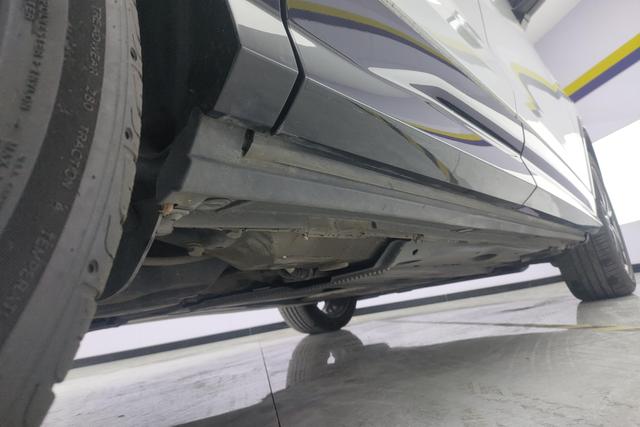 Audi Q2L id 3768946 из Китая 29