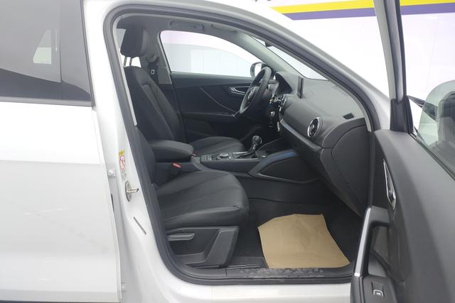 Audi Q2L id 3768946 из Китая 30