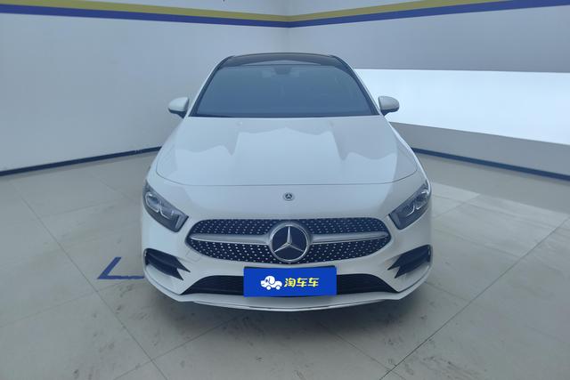 Mercedes-Benz A-Class 2022 A 200 L — фото 2