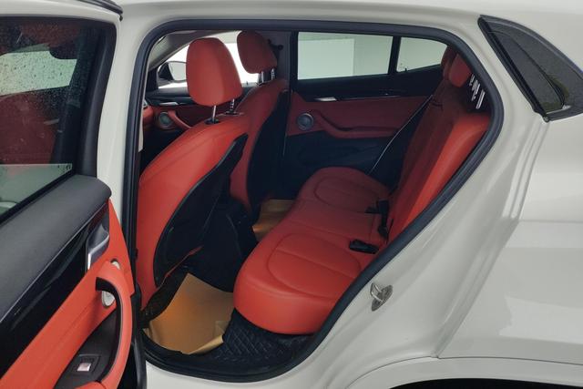 BMW X2 2023 — фото 16