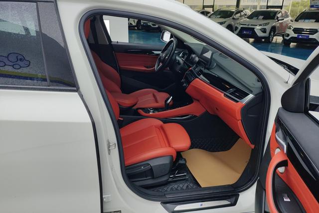 BMW X2 2023 — фото 15