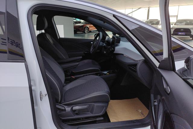 Volkswagen ID.3 2024 Белый из Китая