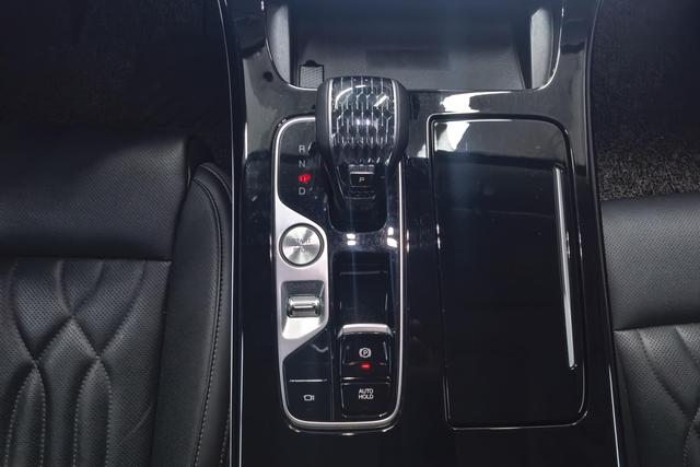 Trumpchi M8 2024 2.0 TGDI — фото 15