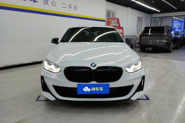 BMW 1 series 2021 Белый из Китая