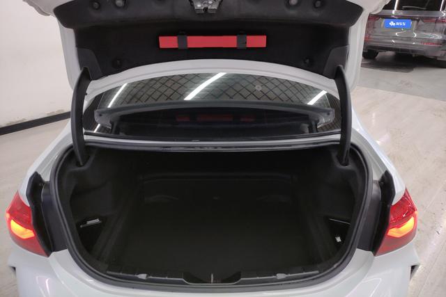 BMW 1 series id 3775223 из Китая 17